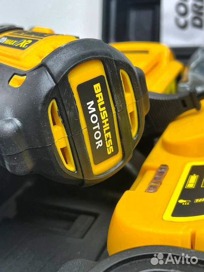 Шуруповерт dewalt dcd 996