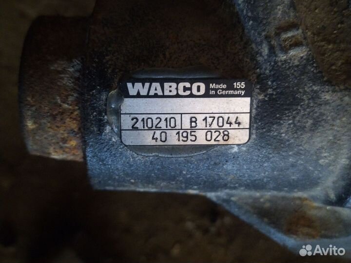 Суппорт wabco 40195028 левый