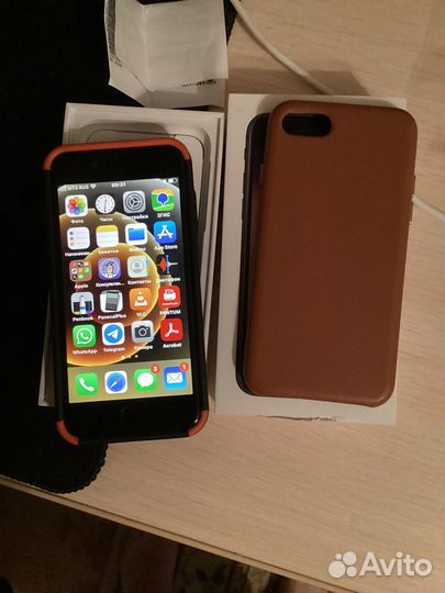 iPhone SE (2022), 128 ГБ