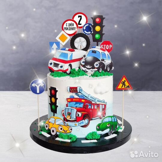Детский торт с мультяшными машинками