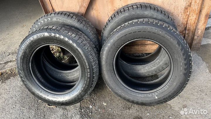 Nokian Tyres Hakkapeliitta 7 SUV 215/65 R16