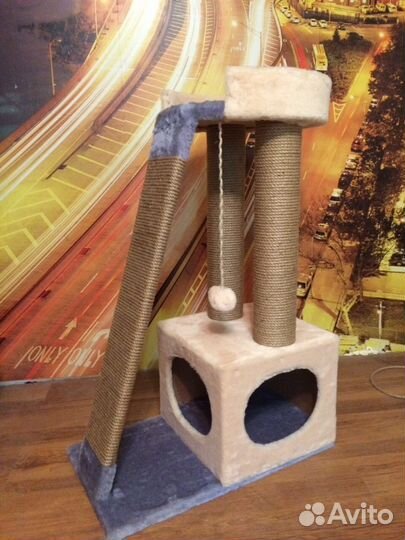Домик с когтеточками, лежанкой и дорожкой