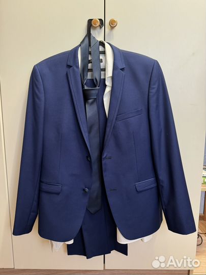 Костюм мужской вечерний,свадебный,на выпускной