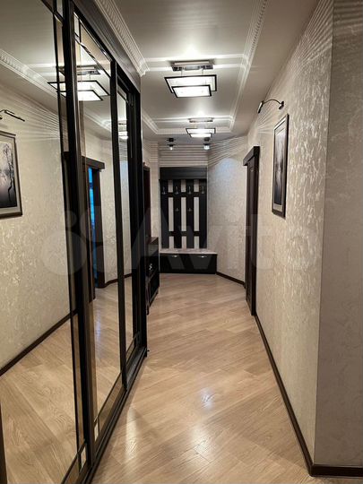 3-к. квартира, 126 м², 13/17 эт.