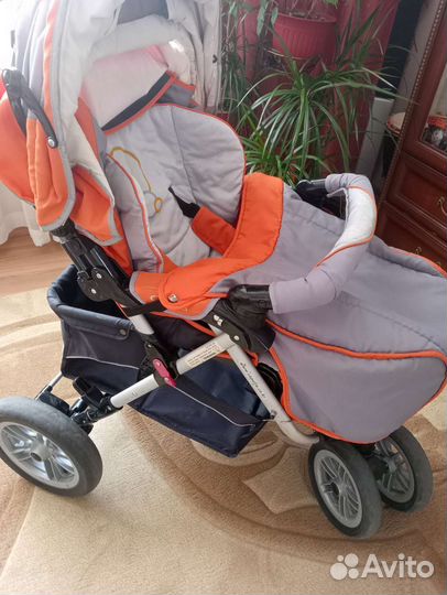 Прогулочная коляска