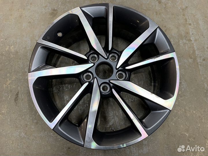 Диск штука Geely Coolray I R17