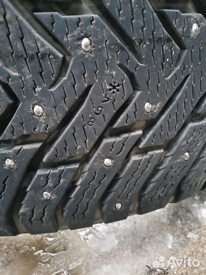 Nokian Tyres Hakkapeliitta 8 SUV 275/45 R21