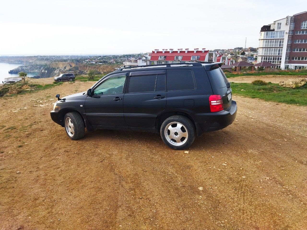 Toyota Kluger: фото из отзыва