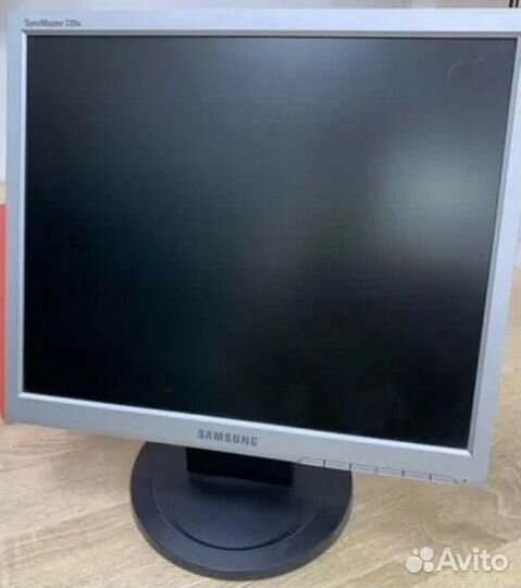 Монитор Samsung