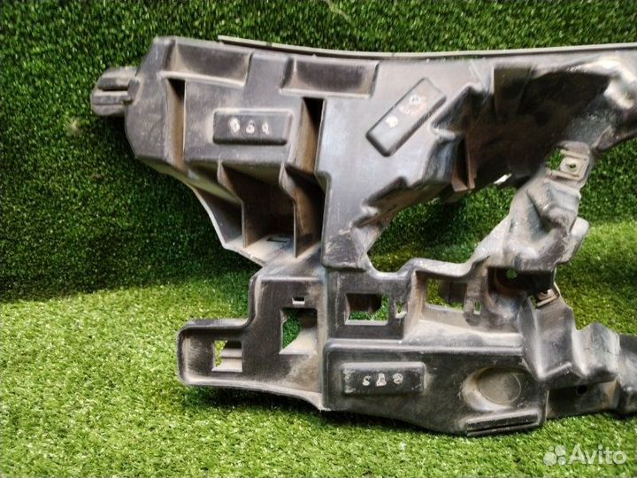 Кронштейн переднего бампера BMW X4