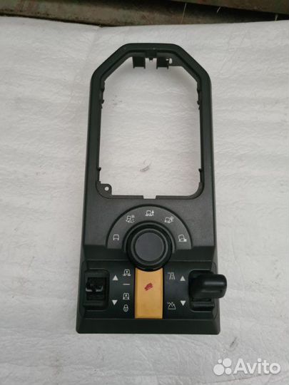 Кнопка режима подвески Land Rover Discovery 3 2.7