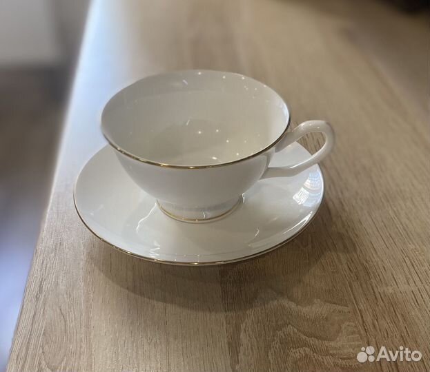 Чайный сервиз на 6 персон, фарфор. Новый