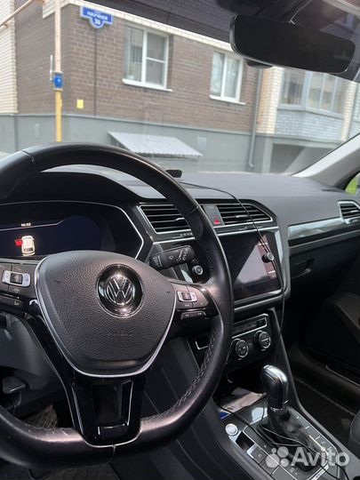 Volkswagen Tiguan 2.0 AMT, 2018, 59 600 км