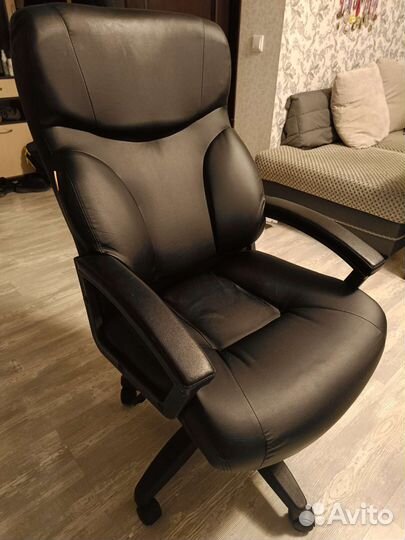 Компьютерное кресло кожа
