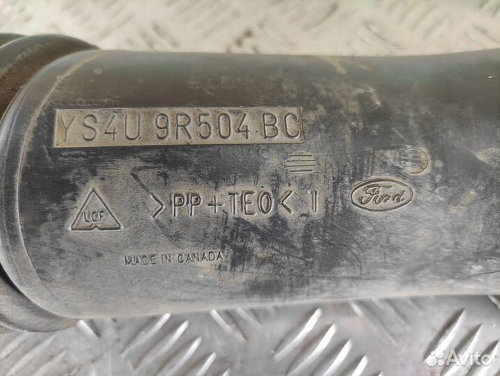 Патрубок воздушного фильтра Ford Focus 1998-2005
