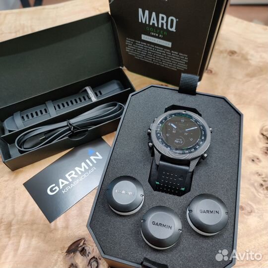 Часы Garmin Marq Golfer gen 2 carbon edition