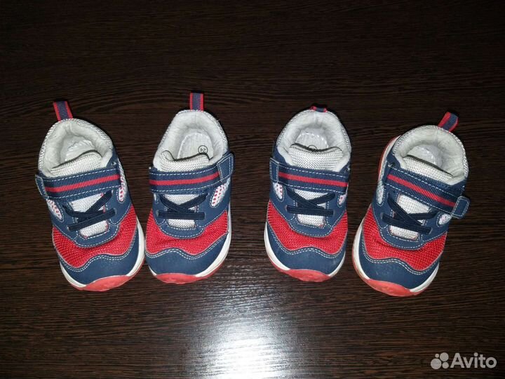 Кроссовки детские