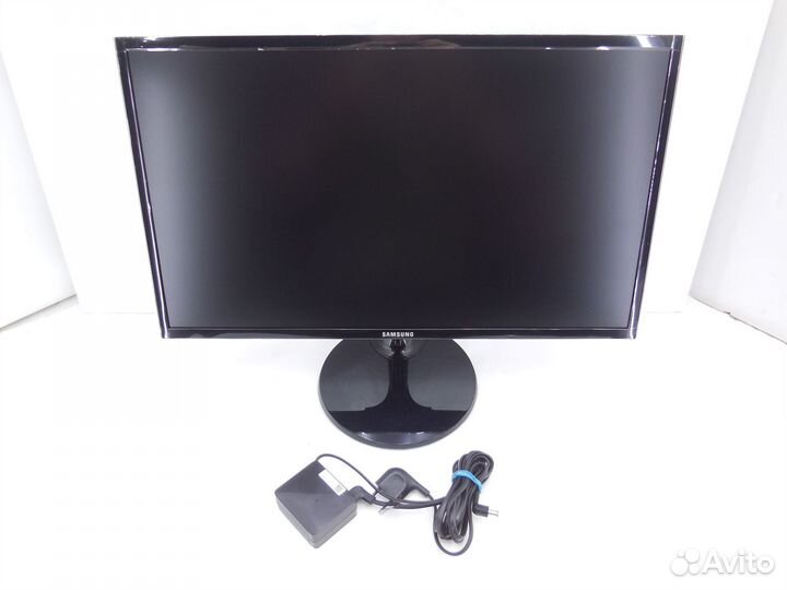 Монитор Samsung 23.5