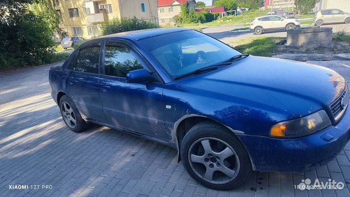 Audi A4 1.8 МТ, 2000, 445 998 км