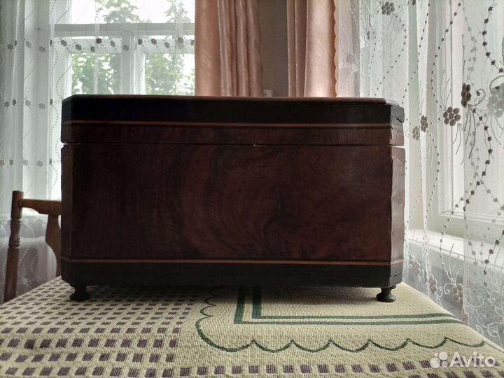 Шкатулка ларец