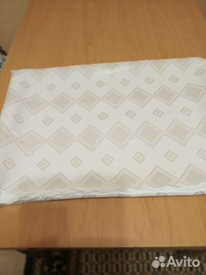 Скатерти 2 шт 215 * 160, 180 * 140
