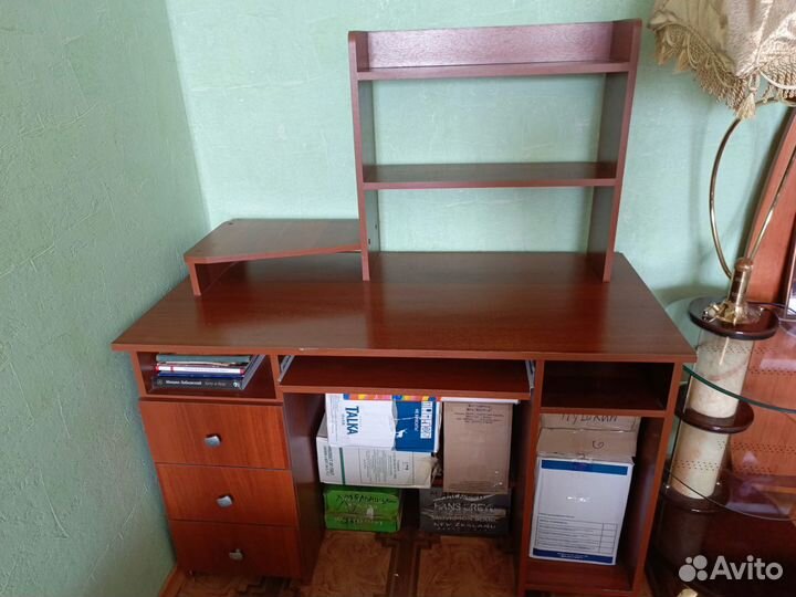Компьютерный стол