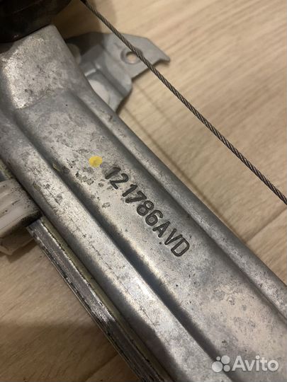 Стеклоподьемник Ситроен С4 В7