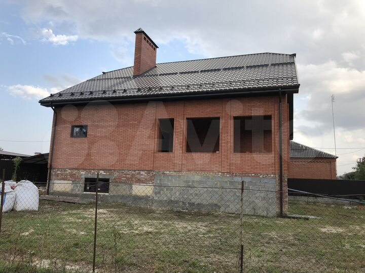 Дом 357 м² на участке 6 сот.