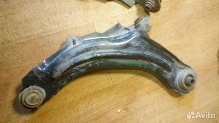 Рычаги на Рено Сценик 2 1.6 16кл МКПП