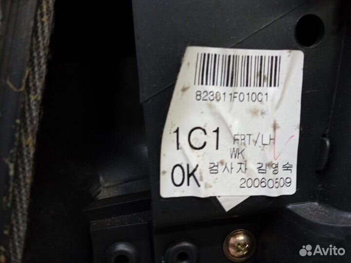 Обшивка двери передняя левая Kia Sportage 2 JE 2.0