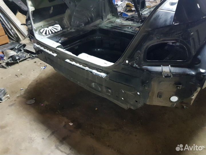 Панель задняя (Hyundai Equus)