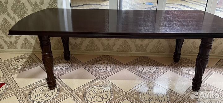 Кухонный стол