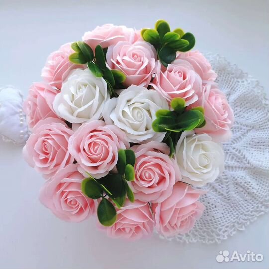 Букет из мыльных роз в корзинках из трикотажной пр