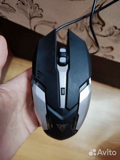 Игровая компьютерная мышь