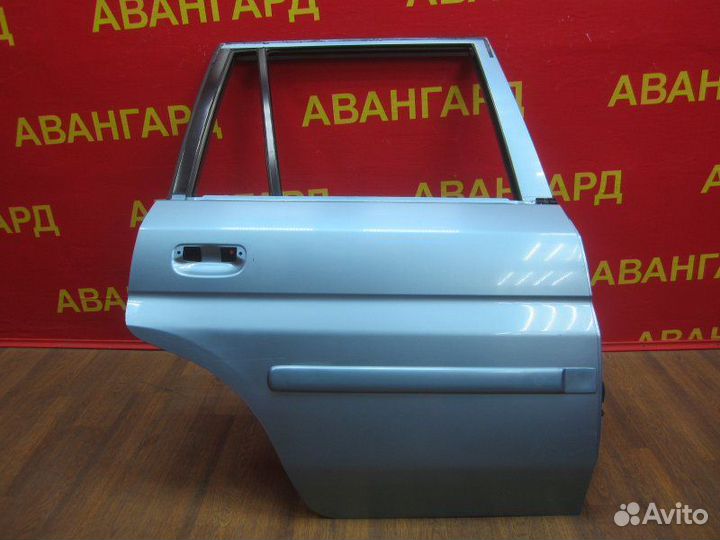 Дверь задняя правая Mazda Demio DW 2000