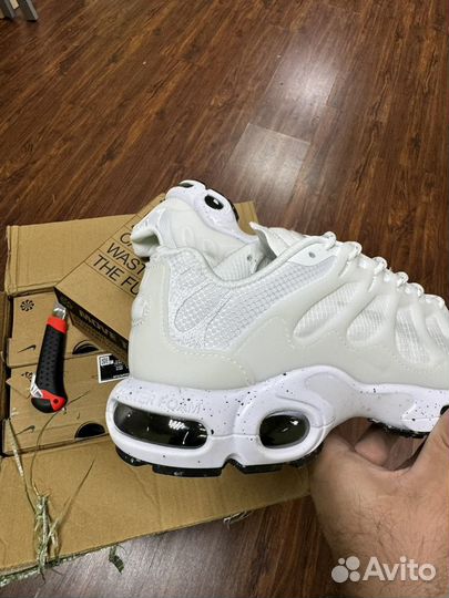 Nike Air Max TN Plus terrascape белые