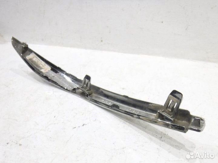 Молдинг заднего бампера