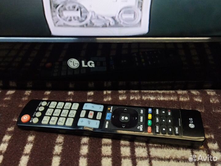 LG 32