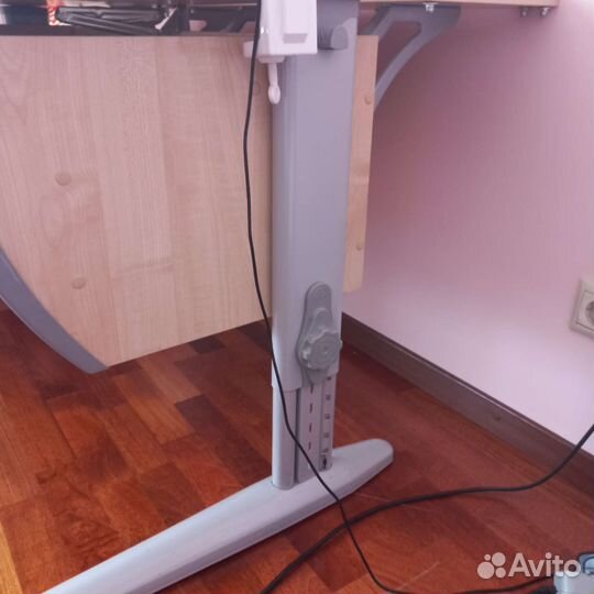 Растущий стол парта