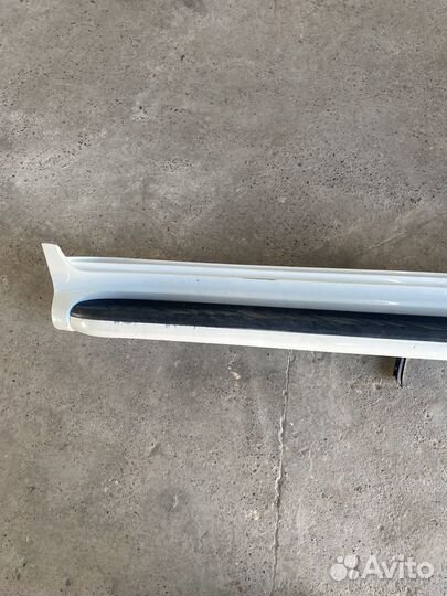 Подножка пр.Toyota Land Cruiser 200 2007-2019