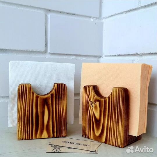 Салфетница из дерева