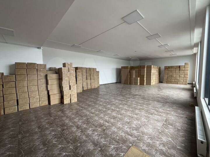 Склад, 300 м²