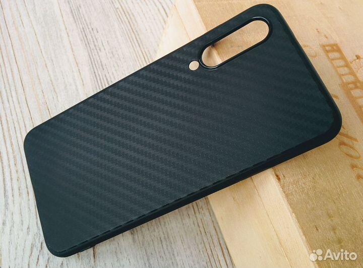 На Xiaomi mi9 se стекло чехол поклейка