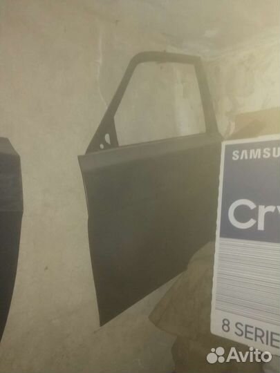 Двери от автомобиля волга 2410