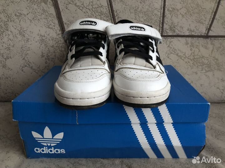 Adidas forum low