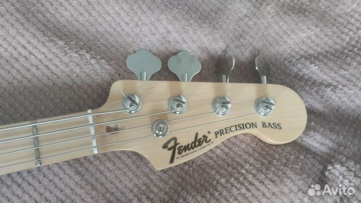 Бас гитара fender precision bass реплика