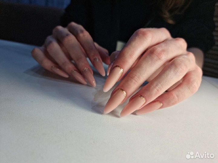 Комбинированный маникюр, педикюр