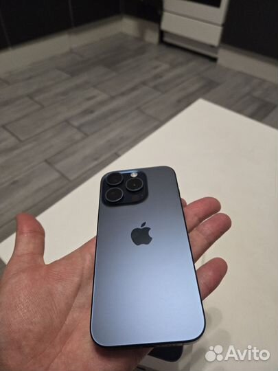 iPhone 15 Pro, 128 ГБ