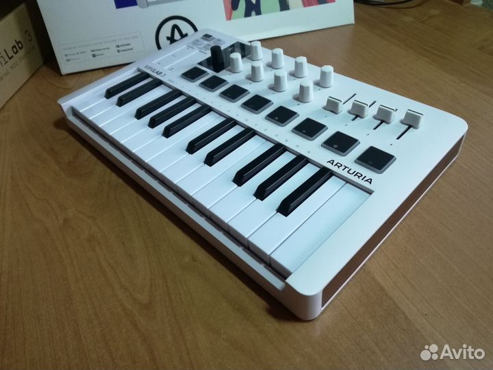 Arturia Minilab 3