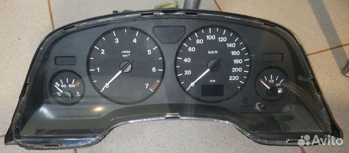 Приборная панель Opel Zafira 2006